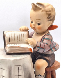 Hummel beeldje 'Little Bookkeeper'
