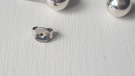 Zilveren knopjes 0,7 cm
