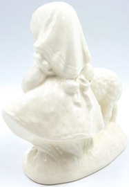 Meisje met lam door Goebel