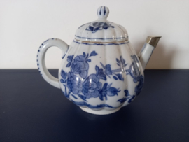 Chinees trekpotje met blauw bloemdecor