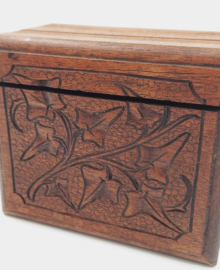 Houten sigarettendoosje '42