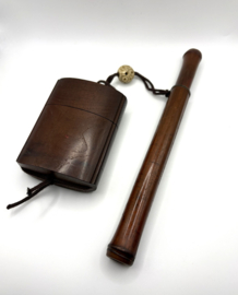 Japanse pijphouder en tabaksdoos