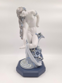 Lladro, Pure Beauty #1945