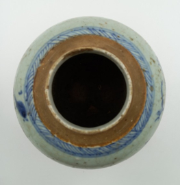 Chinese gemberpot met rijke decoratie