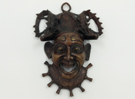 Afrikaans bronzen masker