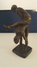 Bronzen beeldje haasje over