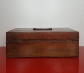 Houten kistje met messing beslag