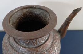 Koperen waterkan "lota"