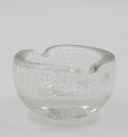 Asbak van spijkerglas