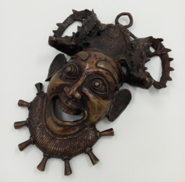 Afrikaans bronzen masker