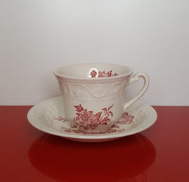 4 kop en schotels van Staffordshire