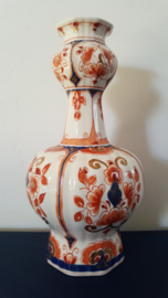 Delftse knobbelvaas in Pijnacker decor