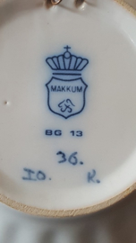 Makkum sierbordje met fruitschaal nummer BG 13