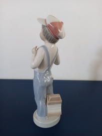 Lladro jongetje met accordeon