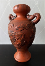Oosterse terracotta vaas