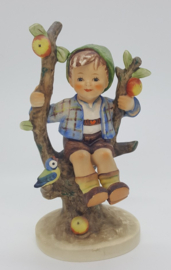 Hummel beeldje 'Herbst / Apple Tree Boy' (groot)