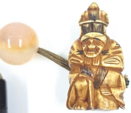 Japanse inro met netsuke