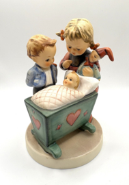 Hummel beeldje 'Blessed event' (groot)