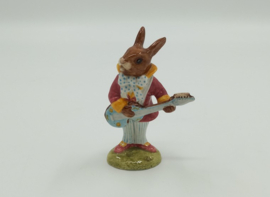 Royal Doulton - Mr. Bunny beat Strumming