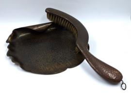 Art nouveau borstel met blik