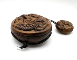 Ronde Japanse inro met draak