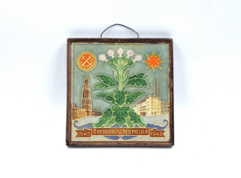 Cloisonné tegeltje tabaksfabriek Niemeijer