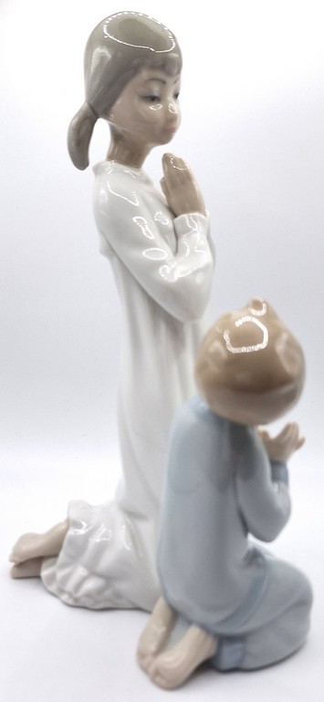 Lladro Teaching to pray #4779