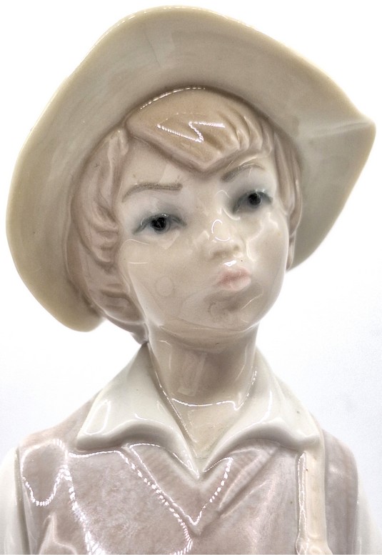 Lladro Fisher Boy #4809