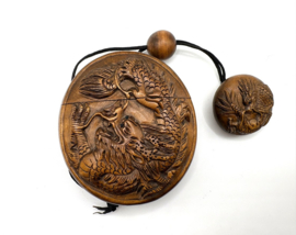 Ronde Japanse inro met draak