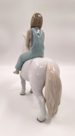 Lladro, meisje op pony #9139