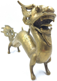 Chinese messing draak