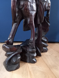 Samoerai te paard van hardhout en zilverdraad