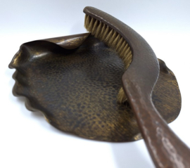 Art nouveau borstel met blik