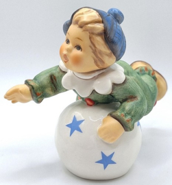 Hummel beeldje 'Zirkusakrobat / Rolling around'