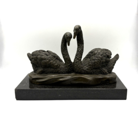 Bronzen sculptuur van 2 zwanen