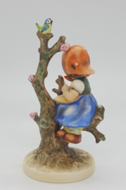 Hummel beeldje 'Frühling / Apple tree girl' (groot)