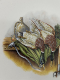 Porseleinen bord met tinnen buitenrand