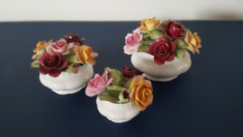 3 Royal Albert porseleinen bloemstukjes
