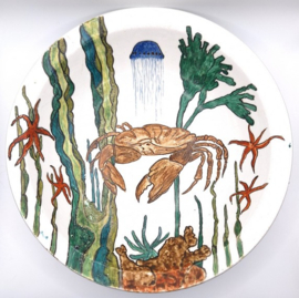 Bord met kreeft in majolica stijl