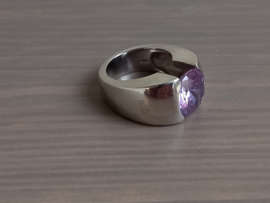 Zilveren Melano ring met lila steen