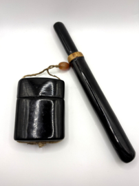 Japanse kiseru in pijphouder