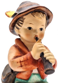 Hummel beeldje 'Little tooter'