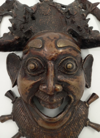 Afrikaans bronzen masker
