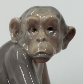 Lladro beeld van een aap