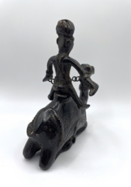 Oosters bronzen geurflesje