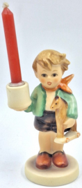 Hummel beeldje 'Junge mit Holzpferd' / 'Boy with Horse'