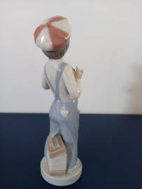 Lladro jongetje met accordeon