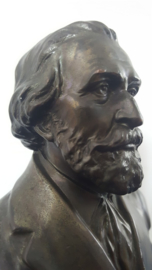 Gebronsde buste van Verdi