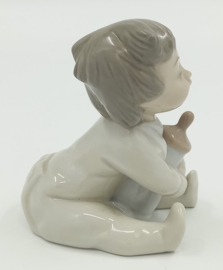 Lladro Nao "Baby with bottle"