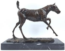Bronzen paard naar Edgar Degas